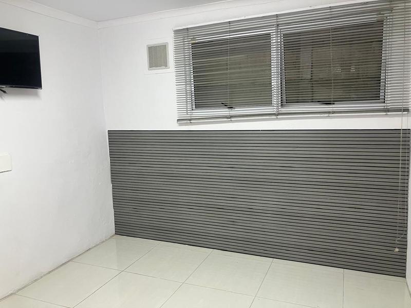 To Let 2 Bedroom Property for Rent in New Woodlands Western Cape